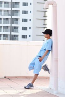 雷诺品牌西服，品质、风格、时尚的完美结合